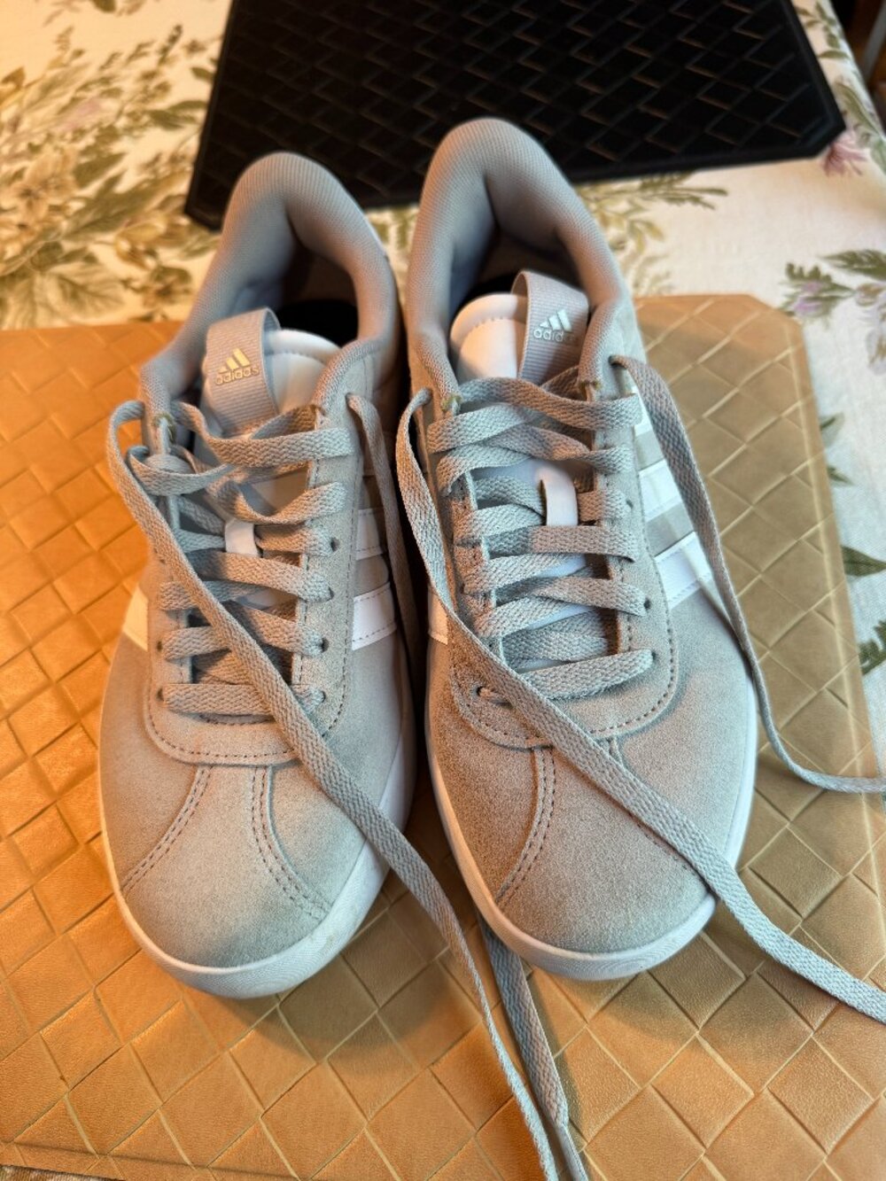Adidas Women's VL Court 3.0 Grey & White Low Top Lace Up Sneakers 8